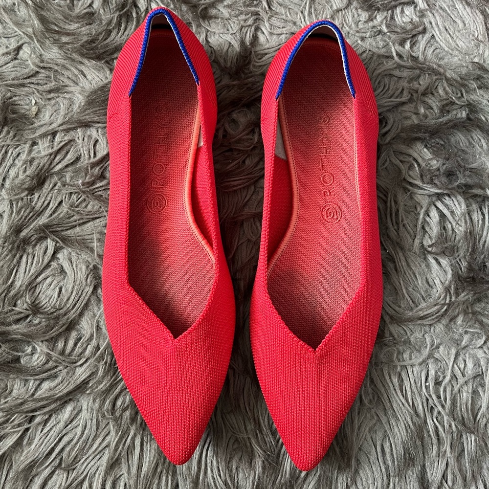 Red Rothy’s flats